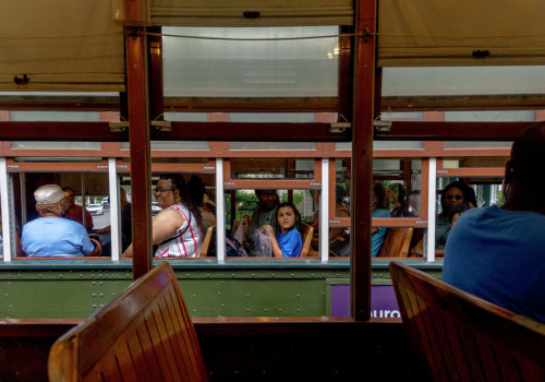 How long does it take to ride the st charles streetcar?